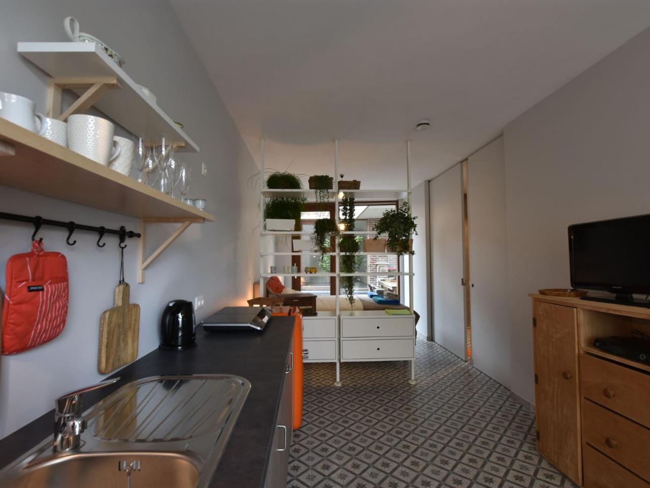 In With Terrace Ypern